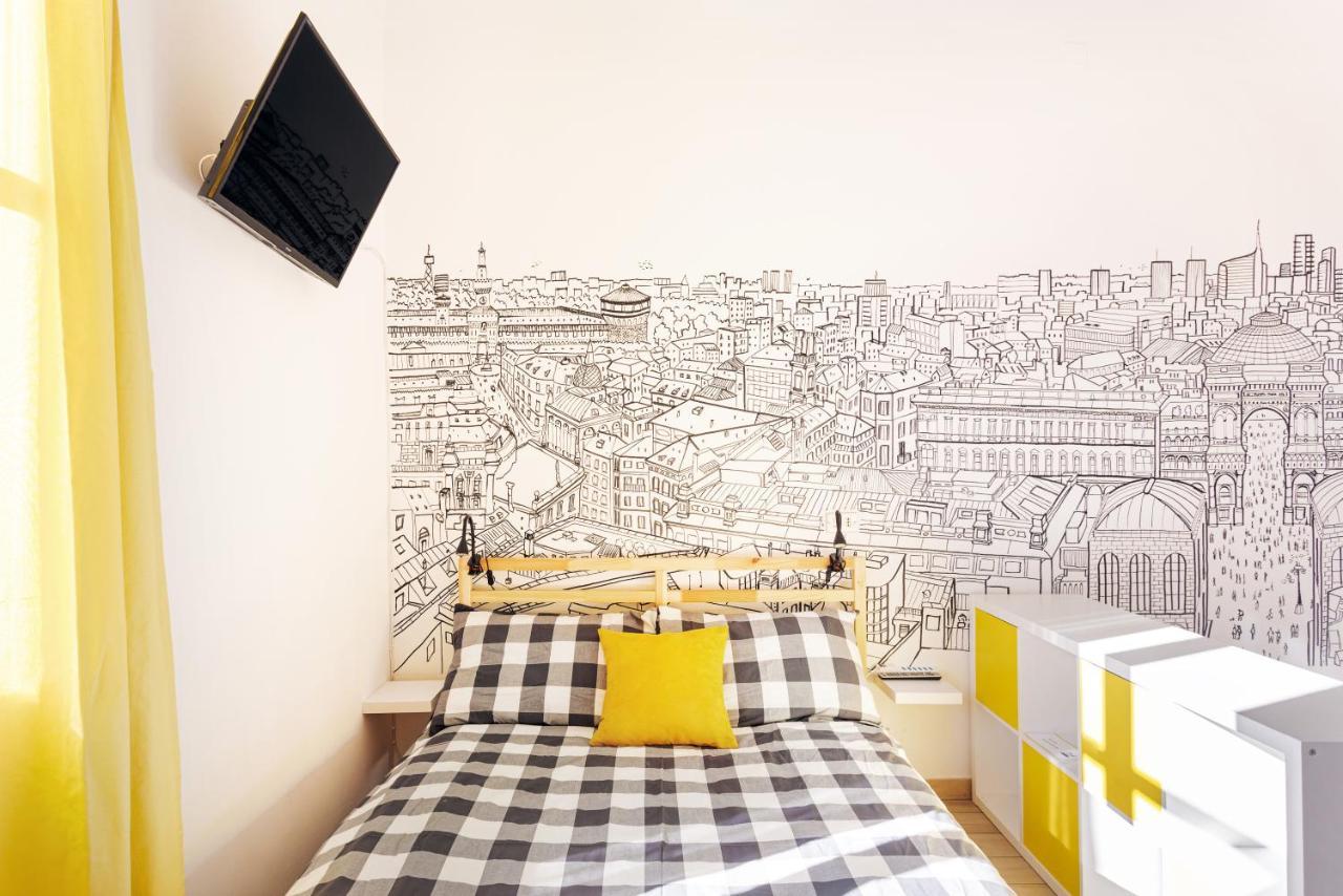 A Yellow Touch - Modern Studio In Isola Milano المظهر الخارجي الصورة